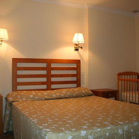 Hostal Margarita La Línea de la Concepción Eksteriør billede
